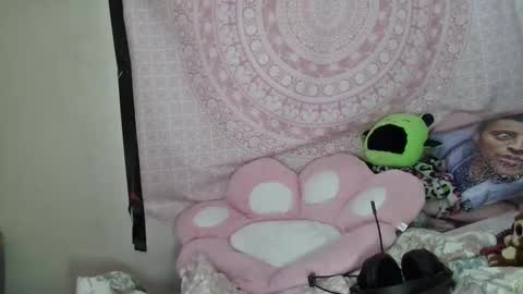 Snapshot of veelehanex3 chatting on 02-06-25, 04:36 Veronica Lehane online show from 02-06-25, 04:36