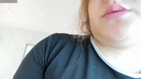 Snapshot of veesimons_dh chatting on 12-01-25, 07:41 Vee Simons online show from 12-01-25, 07:41