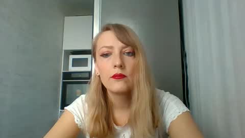 Veessa online show from 04-25-26, 01:14