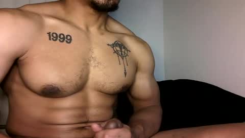 Vegas Love online show from 10-31-25, 06:47