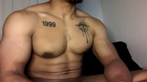 Vegas Love online show from 11-10-25, 08:57