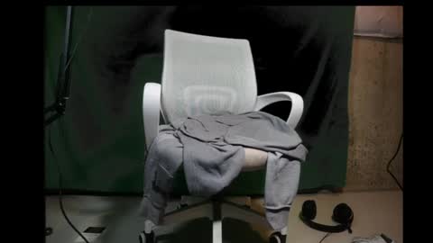 Snapshot of veinzilla chatting on 02-04-25, 02:28 veinzilla online show from 02-04-25, 02:28