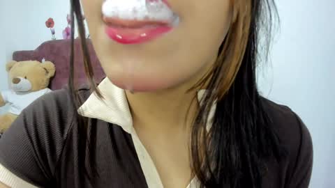 Snapshot of veky_saliva01 chatting on 12-26-24, 02:05 camila online show from 12-26-24, 02:05