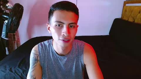 velk_hot1 online show from 04-25-26, 02:47