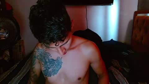 velk_hot1 online show from 07-27-26, 12:12