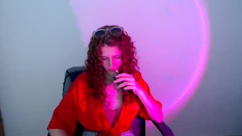 vellahott online show from 06-14-26, 12:29