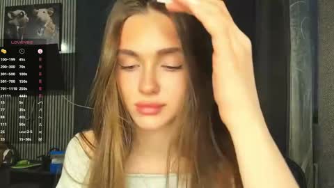 Nia online show from 04-29-26, 05:17