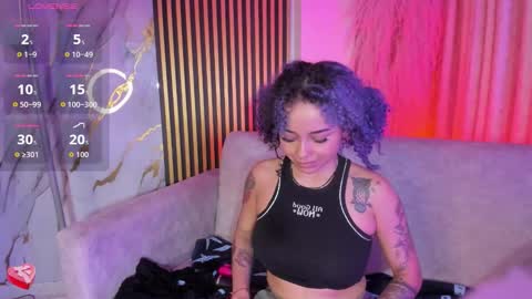 Snapshot of velvet_ari chatting on 12-16-25, 04:28 Velvet online show from 12-16-25, 04:28