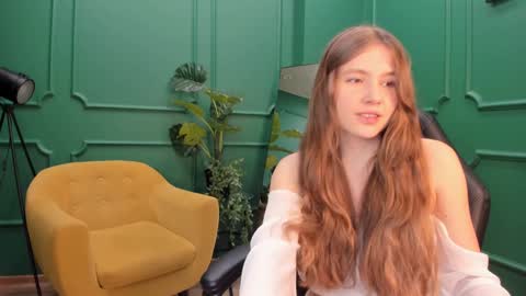 velvet_cherry online show from 01-29-25, 03:37