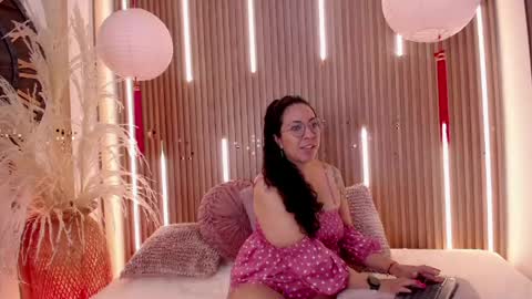 Emma Curly online show from 04-18-26, 12:31