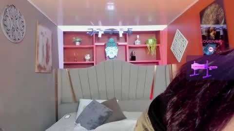 Isabella  online show from 01-19-26, 11:36