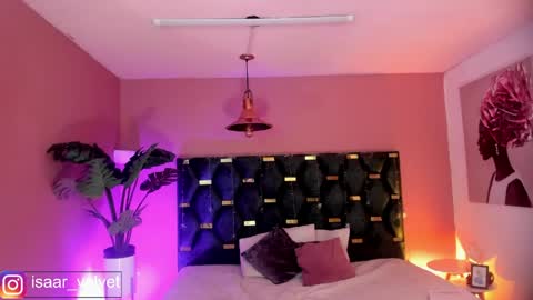 Isabella  online show from 04-22-26, 11:34