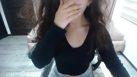 velvet_moon_v online show from 10-11-25, 01:09