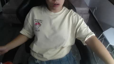 velvet_moon_v online show from 02-09-26, 08:24