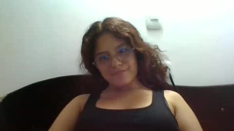 Snapshot of velvet_moon_v chatting on 05-26-26, 02:18 velvet_moon_v online show from 05-26-26, 02:18
