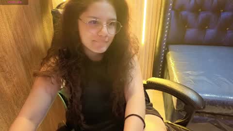 Snapshot of velvet_moon_v chatting on 07-01-26, 03:08 velvet_moon_v online show from 07-01-26, 03:08