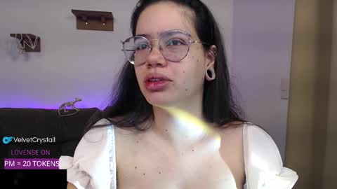 Snapshot of velvetcrystal chatting on 10-23-25, 06:13 Crystal PVT OPEN online show from 10-23-25, 06:13