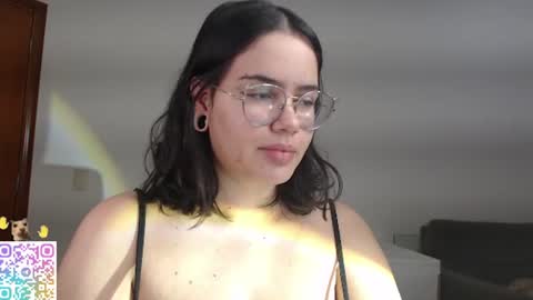 Snapshot of velvetcrystal chatting on 07-01-26, 03:19 Crystal PVT OPEN online show from 07-01-26, 03:19