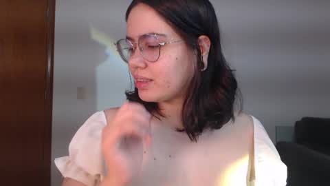 Snapshot of velvetcrystal chatting on 07-17-26, 04:30 Crystal PVT OPEN online show from 07-17-26, 04:30