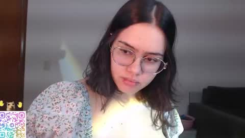 Snapshot of velvetcrystal chatting on 07-23-26, 01:58 Crystal PVT OPEN online show from 07-23-26, 01:58
