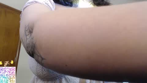 Snapshot of velvetcrystal chatting on 07-31-26, 04:01 Crystal PVT OPEN online show from 07-31-26, 04:01