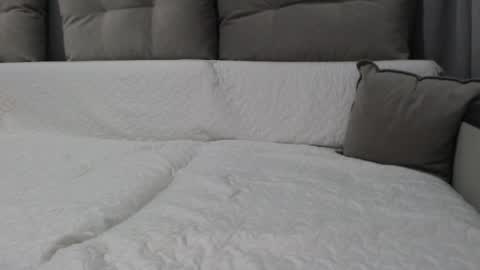 velvetmoon123 online show from 04-24-26, 06:32