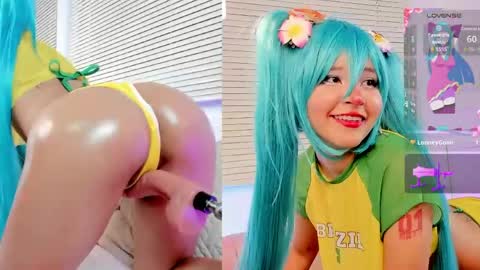 Velvet Nami online show from 04-25-26, 12:19