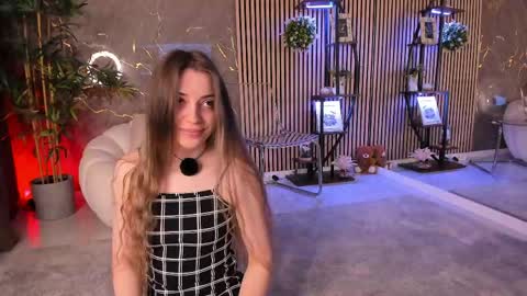 Velvet online show from 04-23-26, 03:19