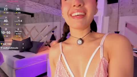 Snapshot of velvett_moon__ chatting on 05-05-26, 03:47 velvett_moon__ online show from 05-05-26, 03:47