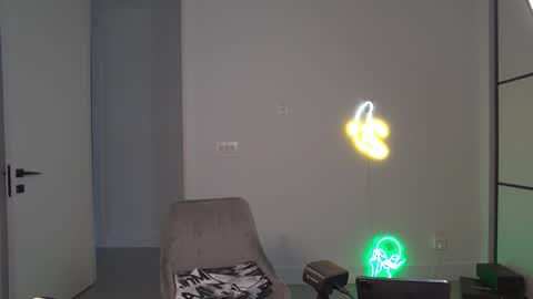 VelvetTGirl online show from 03-28-26, 07:02