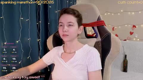 Snapshot of velvetvalkyries chatting on 02-28-26, 01:45 CLEOshort hair TIna long hair online show from 02-28-26, 01:45