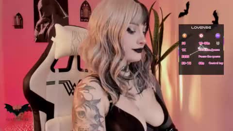 Snapshot of velvetvampire chatting on 02-14-26, 11:45 Jess online show from 02-14-26, 11:45