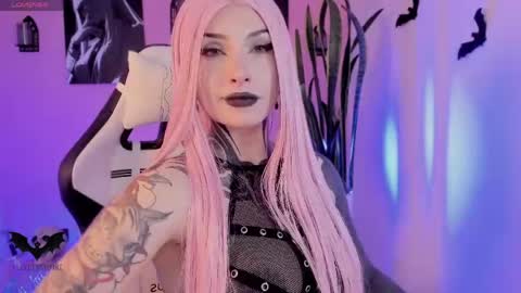 Snapshot of velvetvampire chatting on 05-30-26, 04:53 Jess online show from 05-30-26, 04:53