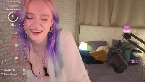 Snapshot of velvetvesper chatting on 11-11-25, 09:37 velvetvesper online show from 11-11-25, 09:37