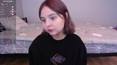 Snapshot of vendymories chatting on 01-12-26, 08:25 eva 3 online show from 01-12-26, 08:25