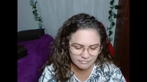 venecasexy44 online show from 04-11-26, 08:40