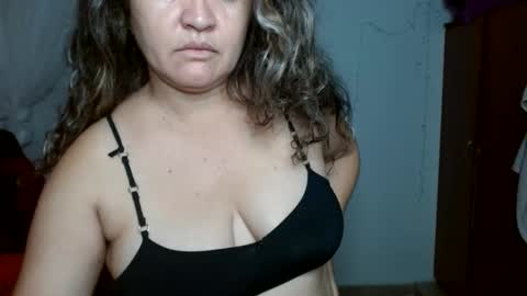 venecasexy44 online show from 06-05-26, 11:27