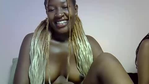 Snapshot of venom_kisses5050 chatting on 02-10-26, 05:00 venom_kisses5050 online show from 02-10-26, 05:00