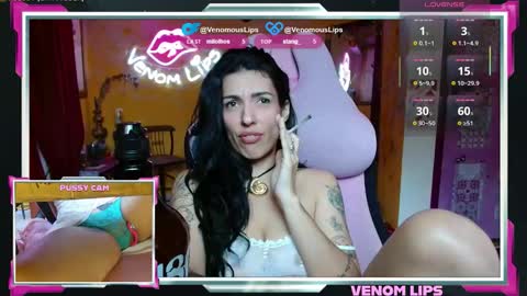 VenomLips online show from 10-22-25, 01:44