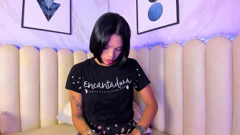 Snapshot of venus__miller chatting on 09-29-25, 12:21 venus__miller online show from 09-29-25, 12:21