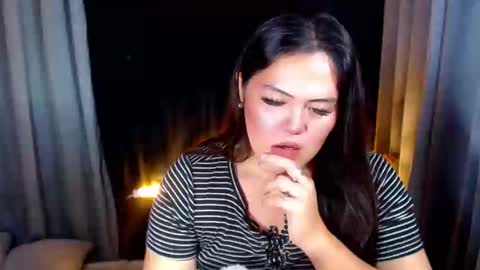 Snapshot of venus_colly chatting on 06-03-26, 02:33 I am Colly Your mystery girl online show from 06-03-26, 02:33