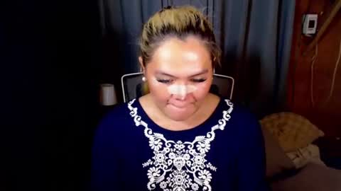 I am Colly Your mystery girl online show from 07-25-26, 09:23