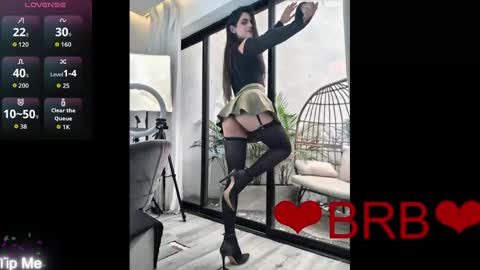Snapshot of venus_flame chatting on 04-28-26, 11:37 VENUS online show from 04-28-26, 11:37