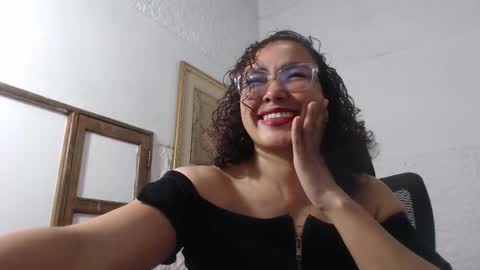 Snapshot of venus_lov chatting on 11-01-25, 11:23 venus_lov online show from 11-01-25, 11:23