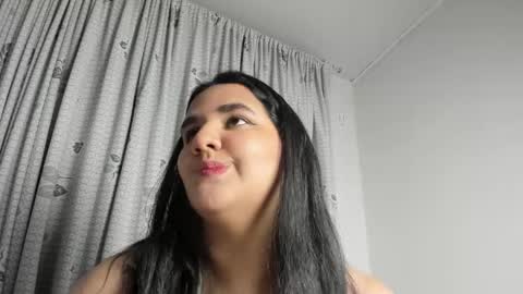 Snapshot of venus_naughty_1 chatting on 05-08-26, 12:49 Sofi online show from 05-08-26, 12:49