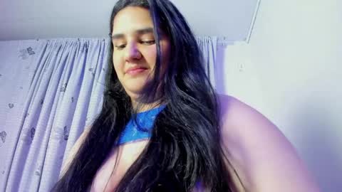 Snapshot of venus_naughty_1 chatting on 05-23-26, 01:22 Sofi online show from 05-23-26, 01:22