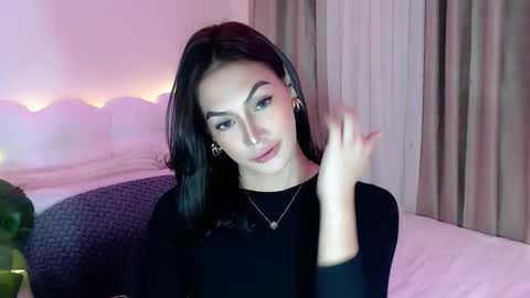 Venus Sunrise Bombshell online show from 04-01-26, 01:50