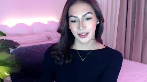 Venus Sunrise Bombshell online show from 07-19-26, 04:00