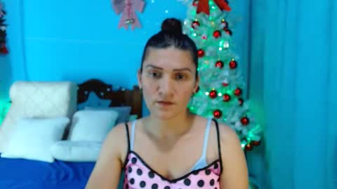 Snapshot of venus_swet chatting on 01-11-25, 01:16 Catalina online show from 01-11-25, 01:16