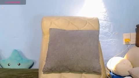 Snapshot of venus_swet chatting on 09-10-25, 01:49 Catalina online show from 09-10-25, 01:49